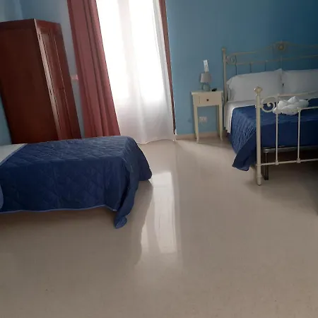 Casale Cirico Tra Catania E Siracusa *