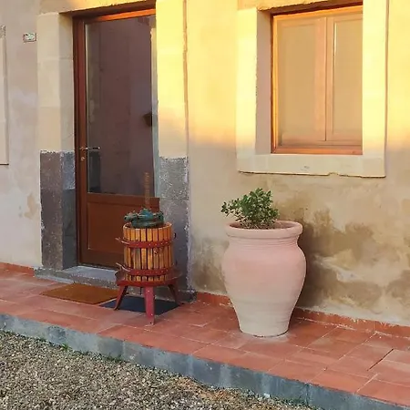 Guest house Casale Cirico Tra Catania E Siracusa *