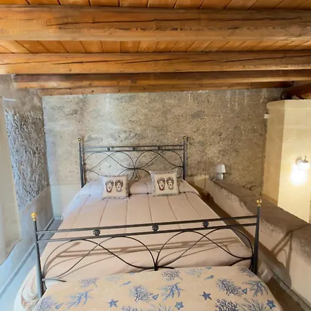Casale Cirico Tra Catania E Siracusa 게스트하우스 4*