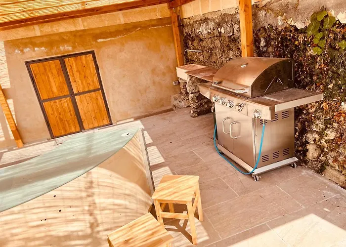 Casale Cirico Tra Catania E Siracusa 3*