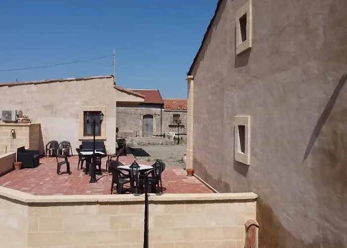 Casale Cirico Tra Catania E Siracusa Pensjonat