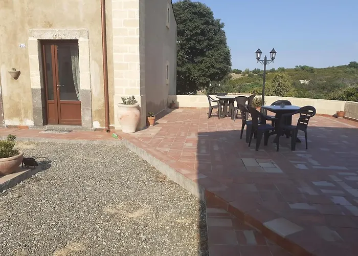 Pensjonat Casale Cirico Tra Catania E Siracusa 3*